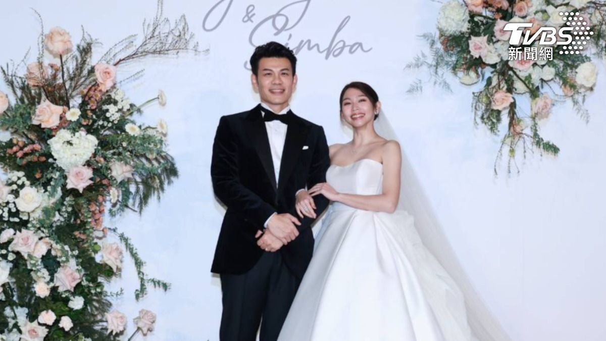 曾智希（右）感謝陳志強一路相伴。（圖／趙世平攝）