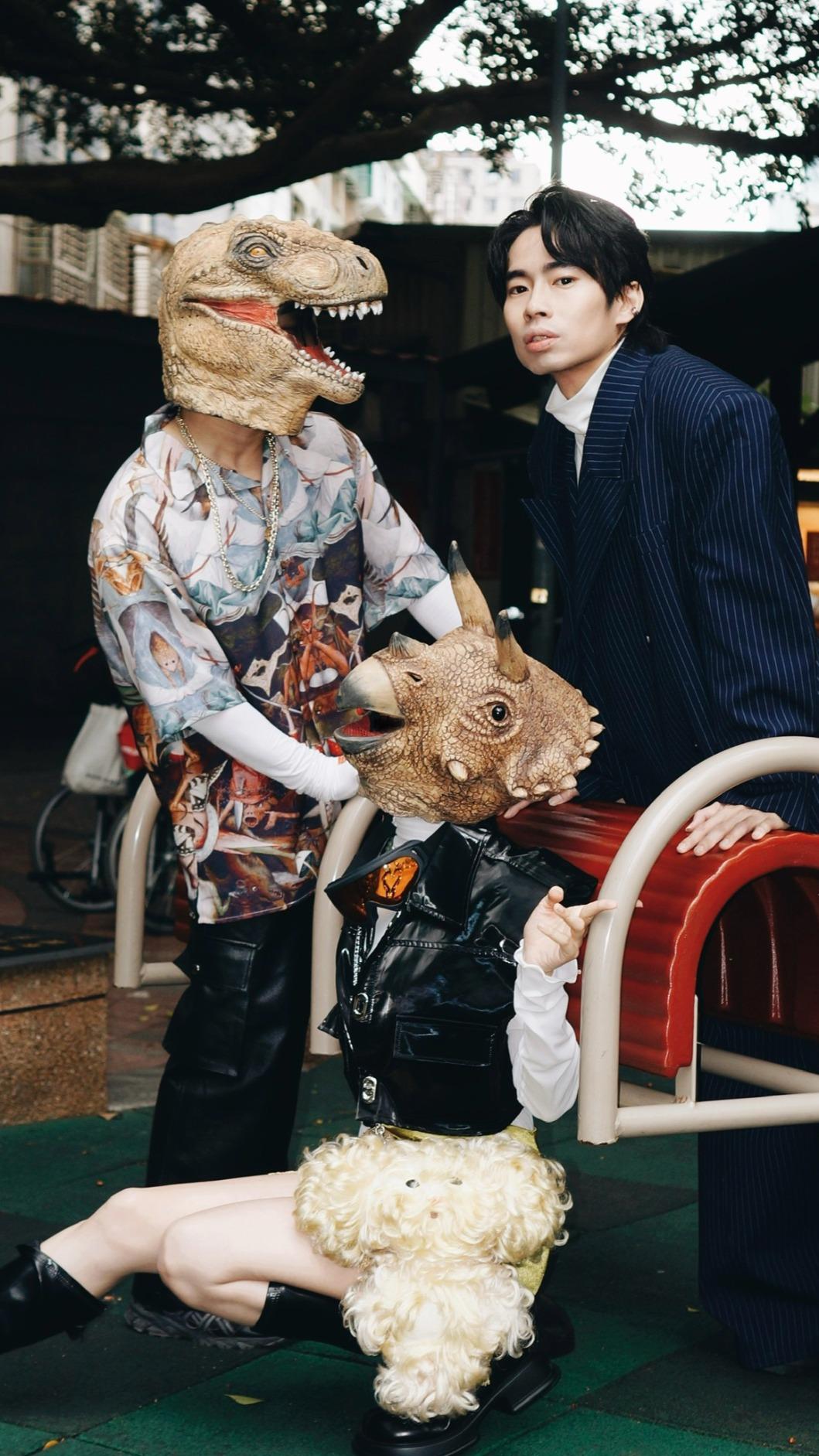 恐龍的皮新專輯曲風多元，更邀來金曲歌后魏如萱、美國蒙面貓姬Limbo合作。（圖／好多音樂提供）