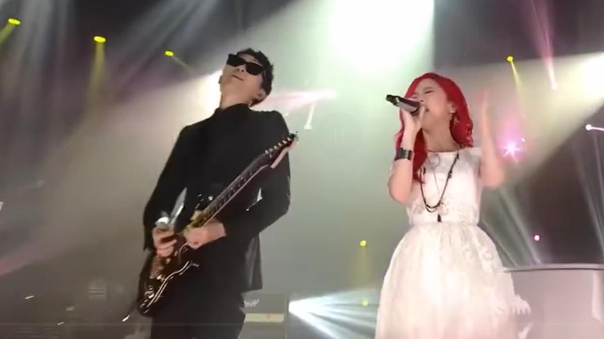 兩人曾在《我是歌手2》裡合作。（圖／翻攝自微博）