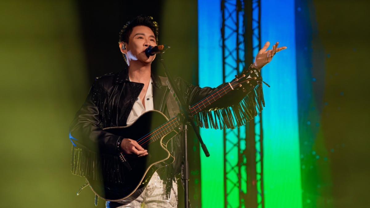 陶喆臨時改歌單唱〈愛愛愛〉。（圖／偉大文化提供）