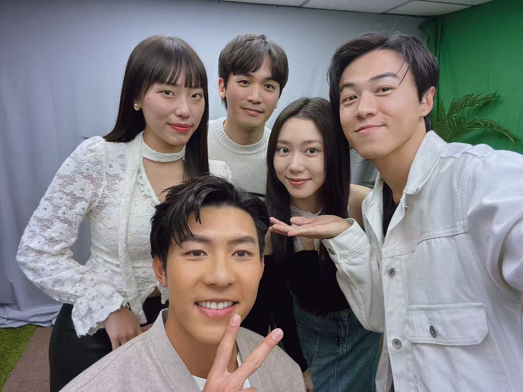 《一拍即合》除了劉丞（前左起）、游書庭的甜蜜互動，李又柔（後左起）、杜韋立、鄧雨忱表現也相當亮眼。（圖／艾迪昇傳播提供）