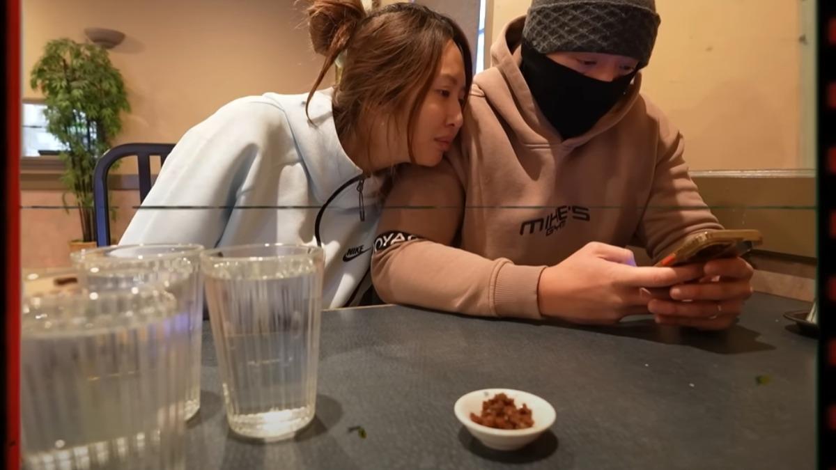 薔薔在影片中公開私下和男友的互動。（圖／翻攝薔薔YouTube）