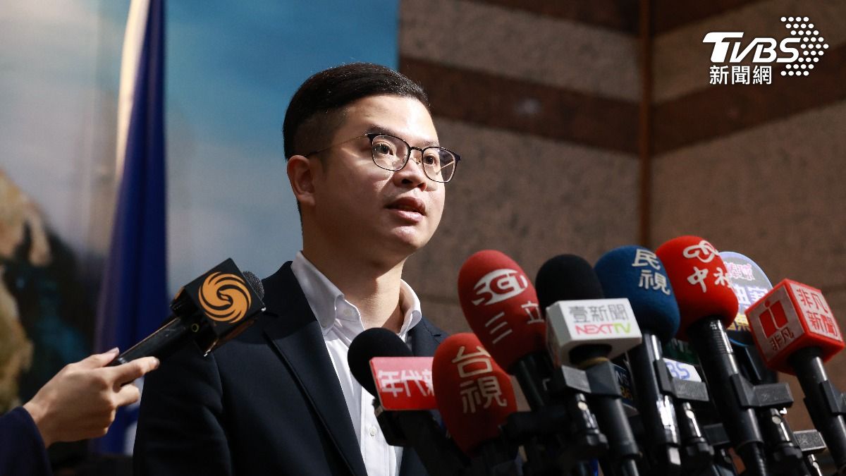 嗆「歡迎F先生站出來」 凌濤：已請金牌律師蒐證通通提告│TVBS新聞網