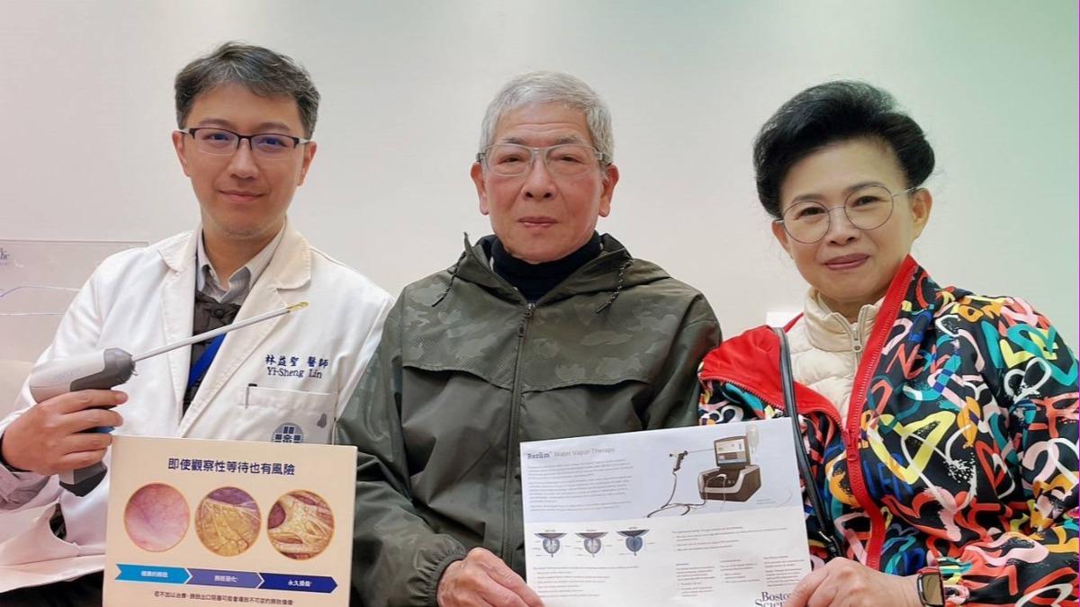 宋男（中）不僅無法出門與旅遊，就連日常生活都大受影響。（圖／梧棲童綜合醫院提供）