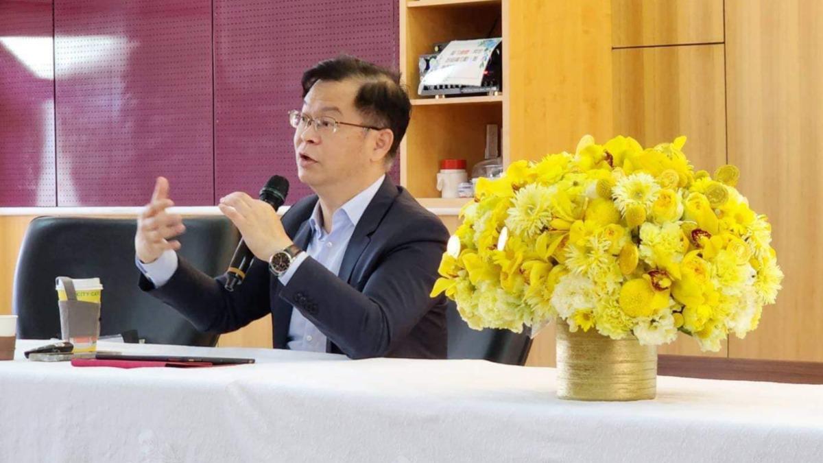 財經專家黃世聰。（圖／翻攝自黃世聰臉書）