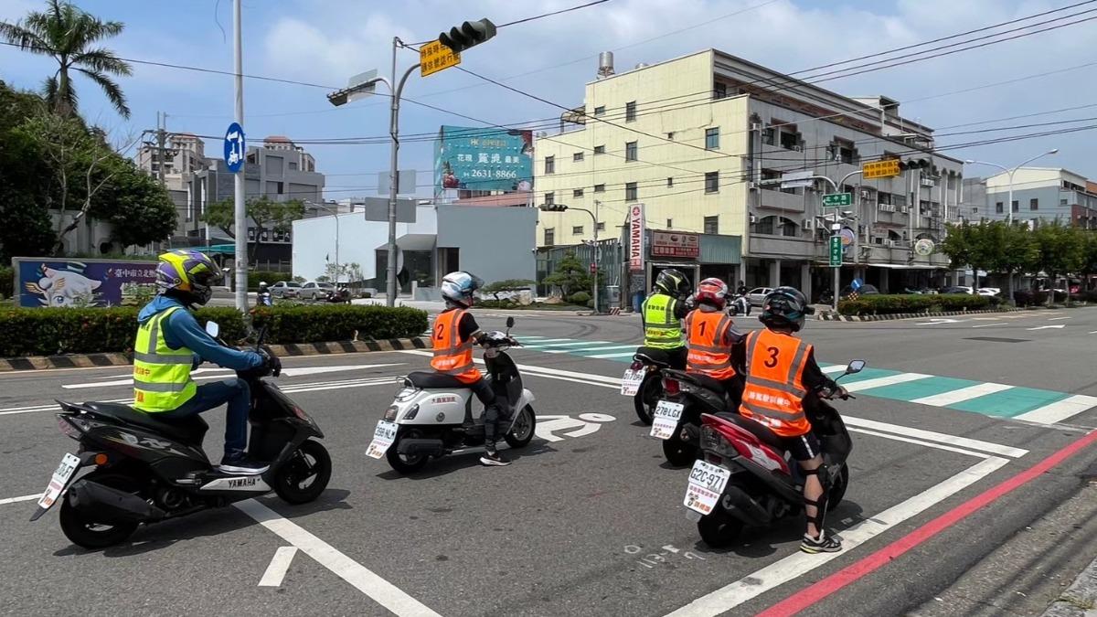 符合資格的人，上過課且考到駕照就能領2800補助。（圖／台中區監理所提供）