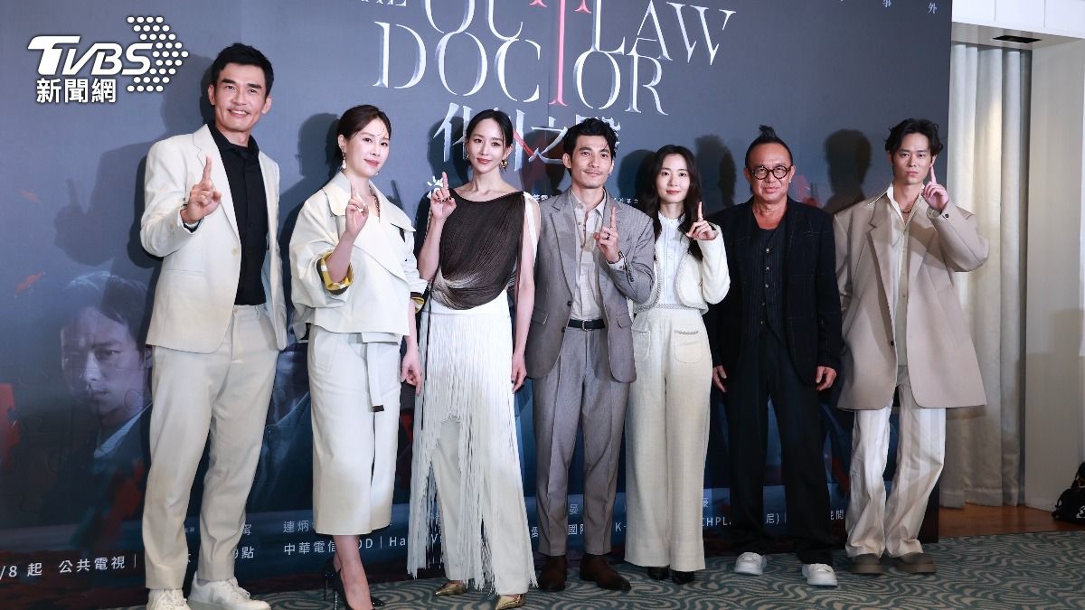 楊一展（左起）、蔡亘晏、張鈞𡩋、連炳發、許安植、黃大煒、夏騰宏出席記者會。（圖／黃城碩攝）