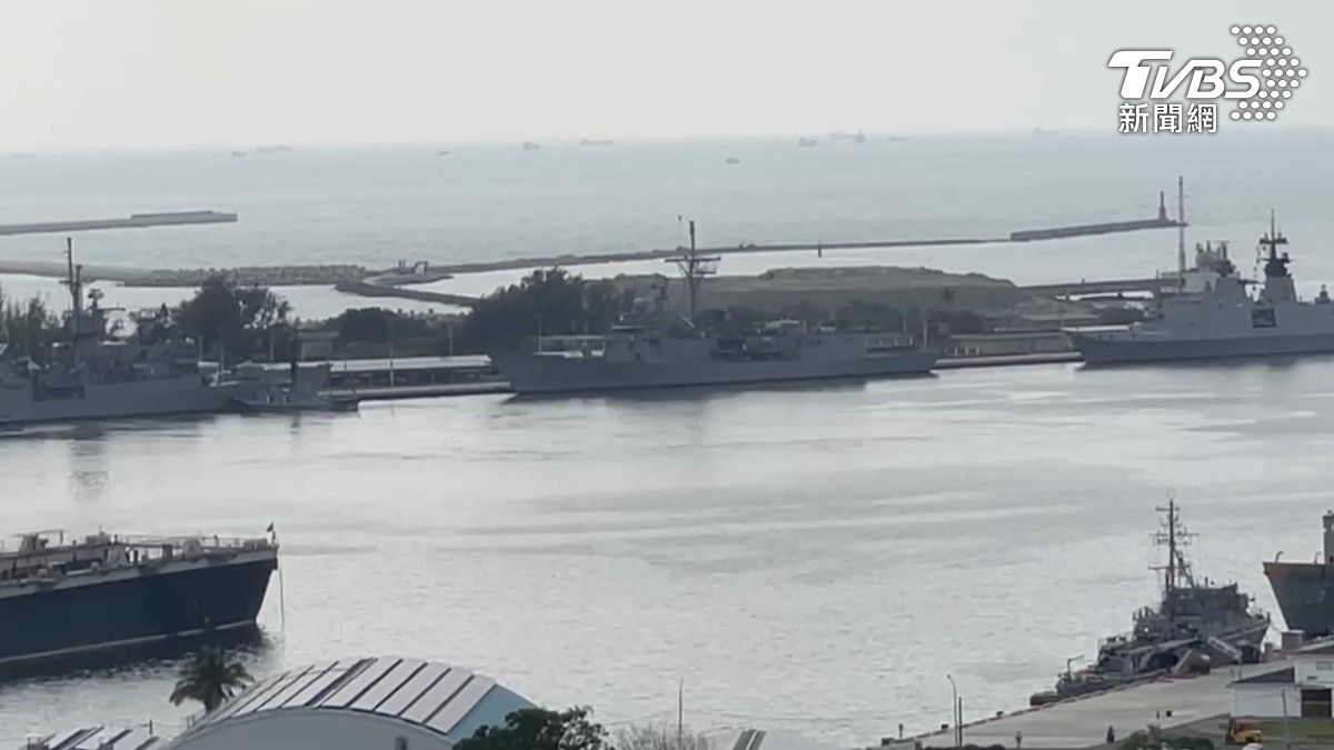 張騫軍艦目前停靠在左營軍港。（圖／TVBS）