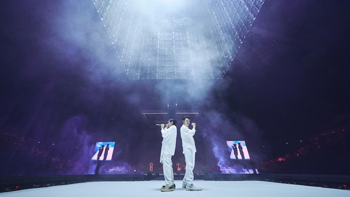 「新加坡的朋友全部跳起來」，全場瞬間同步躍起。（圖／緒風提供）