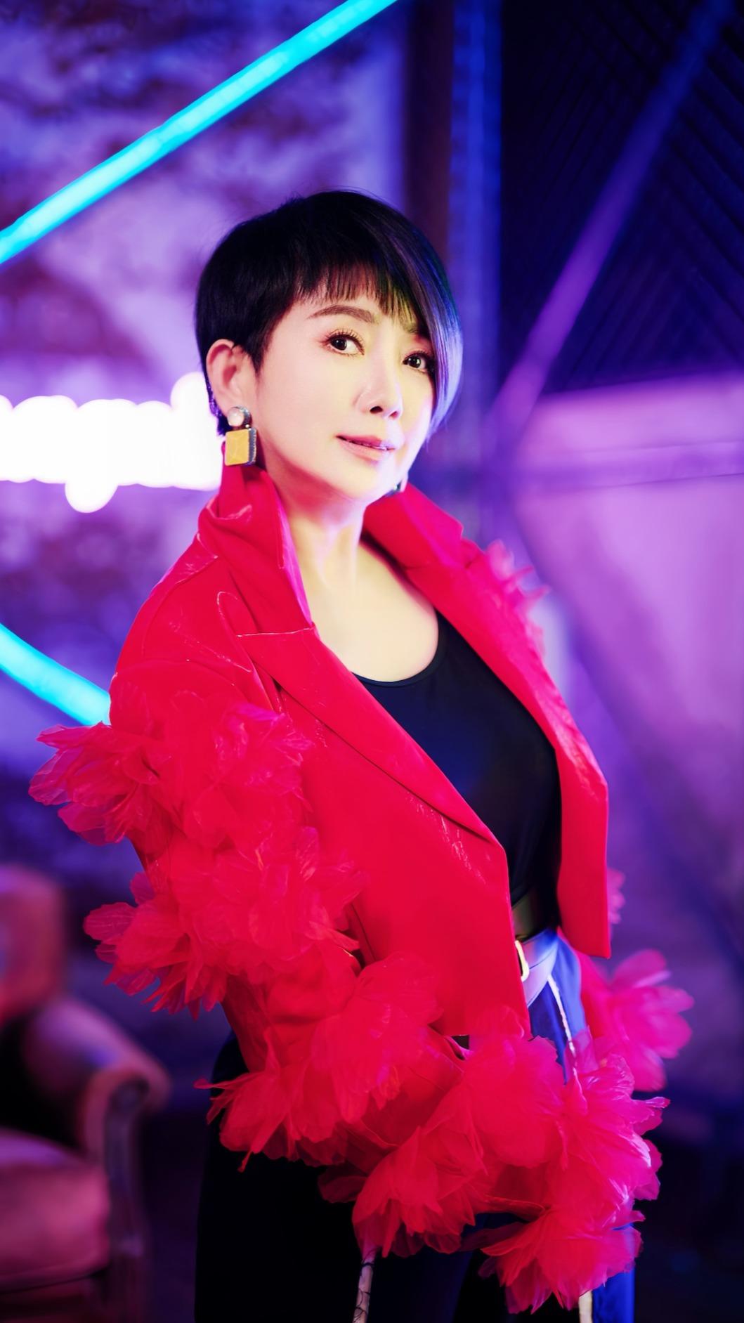 周思潔找來蕭煌奇推出新專輯。（圖／萊格悠國際文化提供）