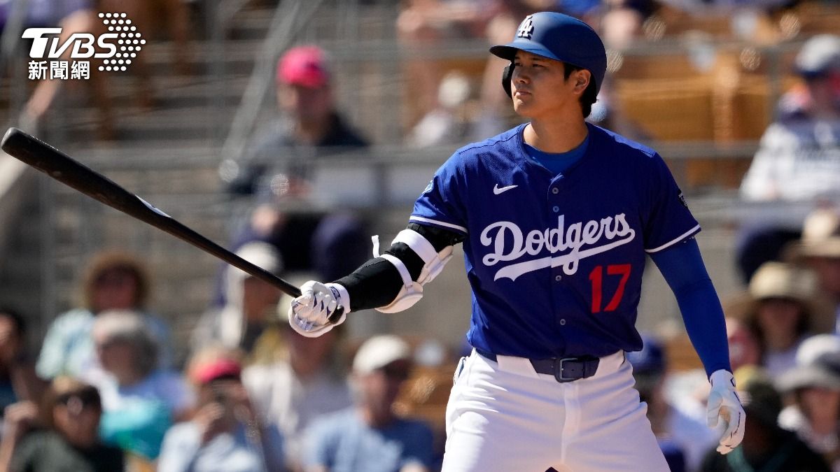 全壘打王邦茲認為，大谷翔平因專注打擊、放棄當投手。（圖／達志影像美聯社）