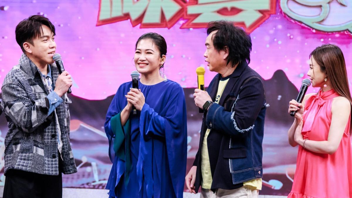 黃妃（左二）喊許志豪（左）男神。（圖／中視提供）