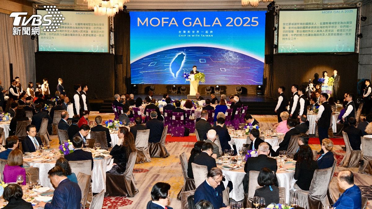 外交部長林佳龍首次舉辦外交部使節春宴，並以全英文致詞。（圖／胡瑞麒攝）