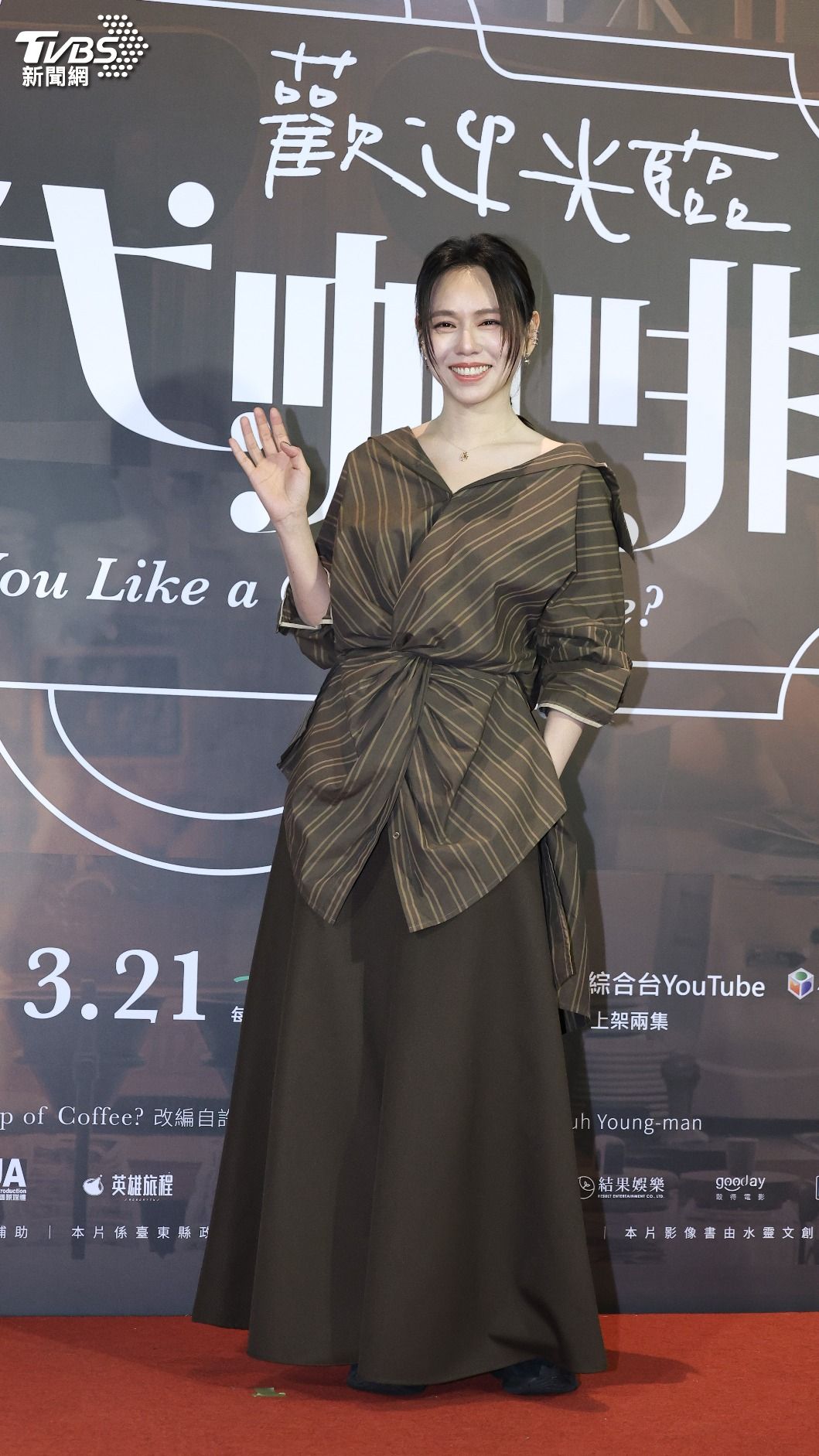 夏于喬在比利時受傷，老公無微不至地照顧。（圖／張哲鳴攝）