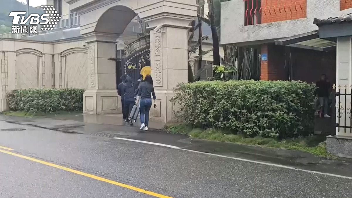 捲競選小物案失聯遭通緝　傅崐萁管家李慶隆今向北機站投案