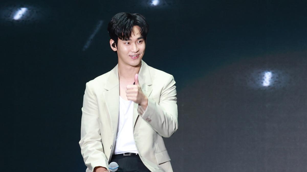 金秀賢的白馬王子形象全毀。（圖／TVBS資料照）