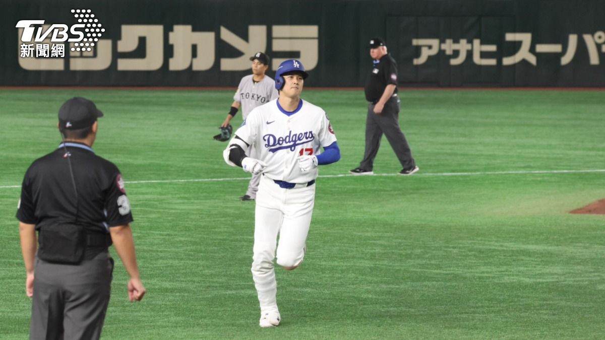 大谷首球炸裂兩分砲。（圖／李建緯攝）