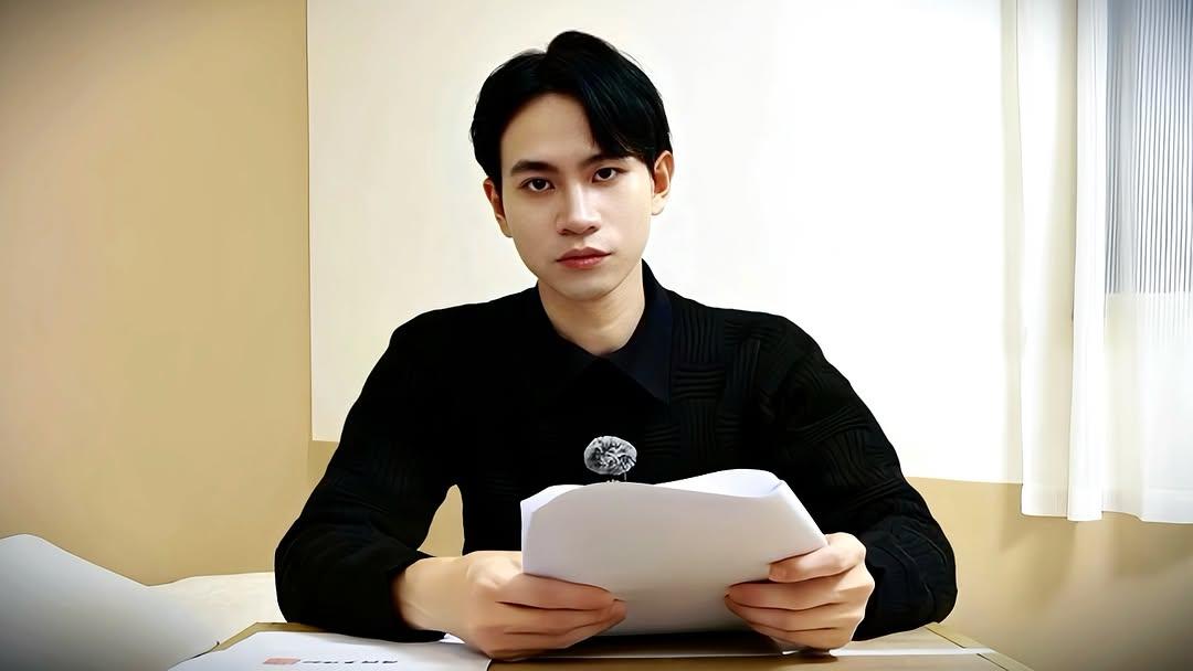 Andy老師日前指控，經營10年頻道遭前女友家寧一家「整碗端走」。（圖／翻攝自IG@andy1994x）