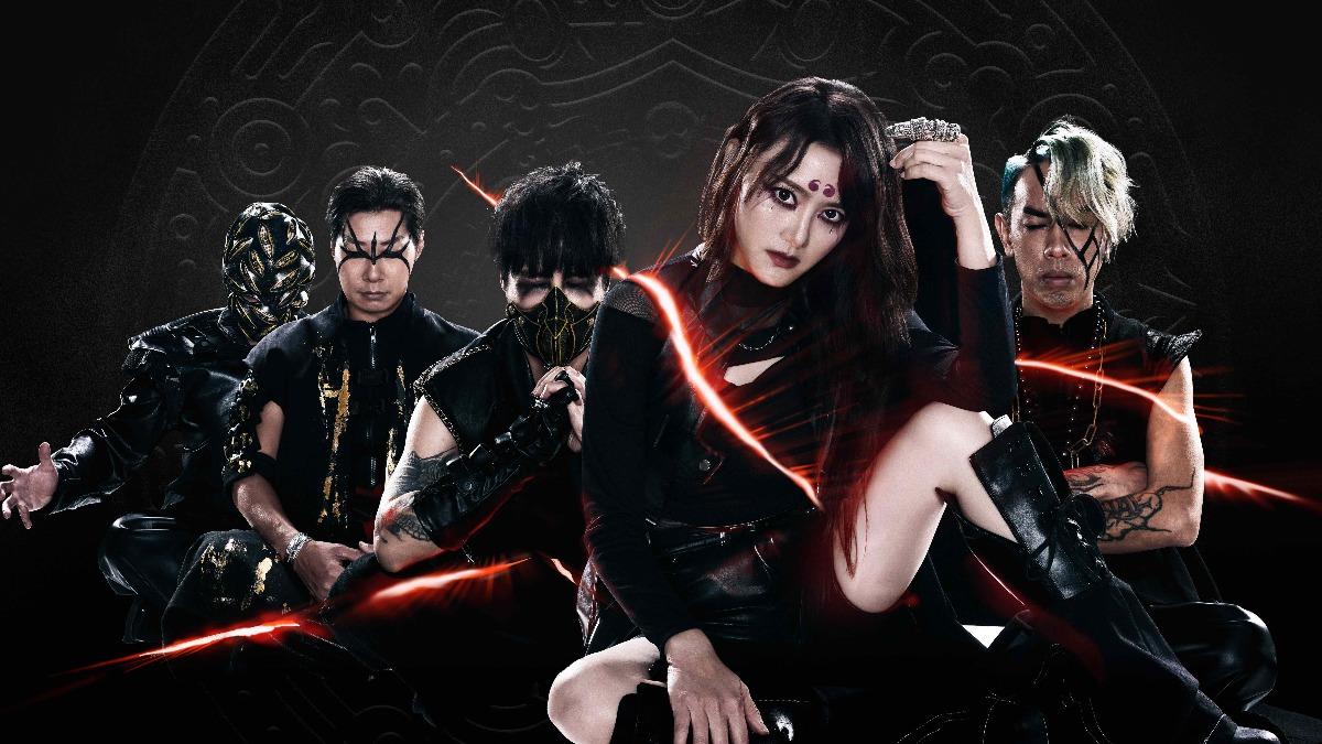 閃靈菩薩坐以為要出家。（圖／出日音樂提供）