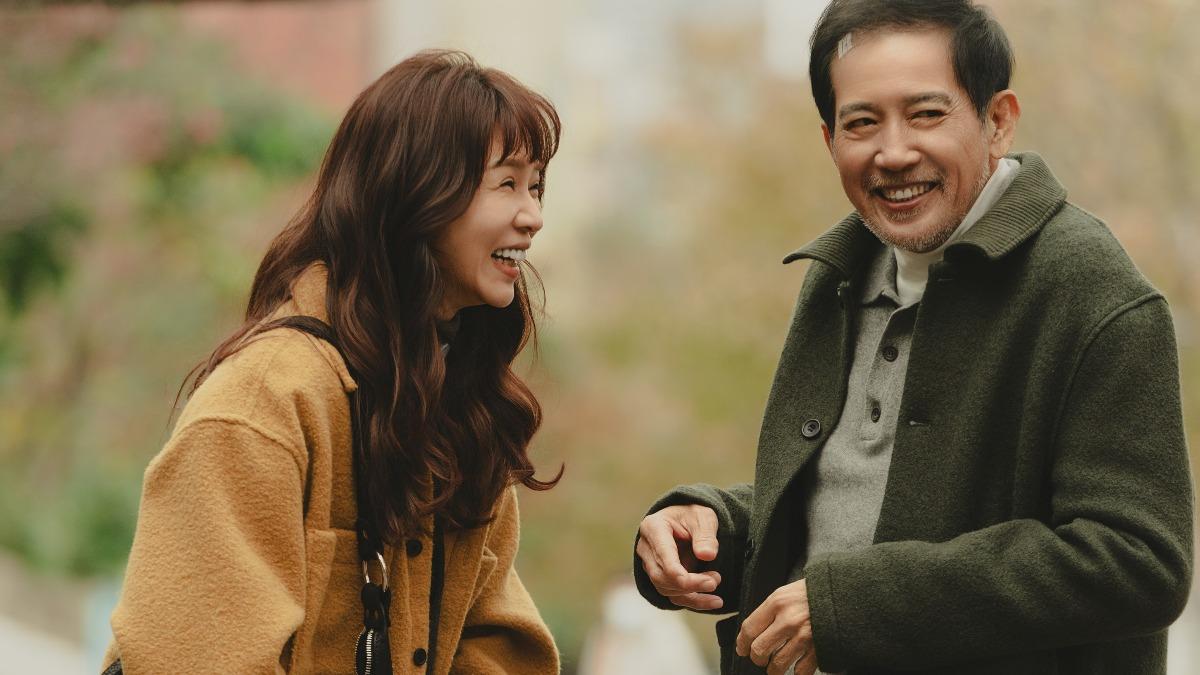 秦漢（右）、謝盈萱演出父女。（圖／Netflix提供）