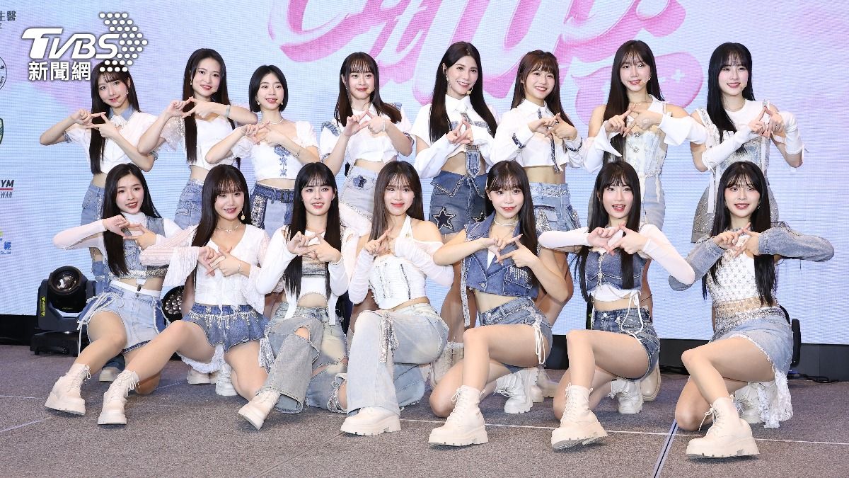15位女孩出席單曲發布會。（圖／張哲鳴攝）