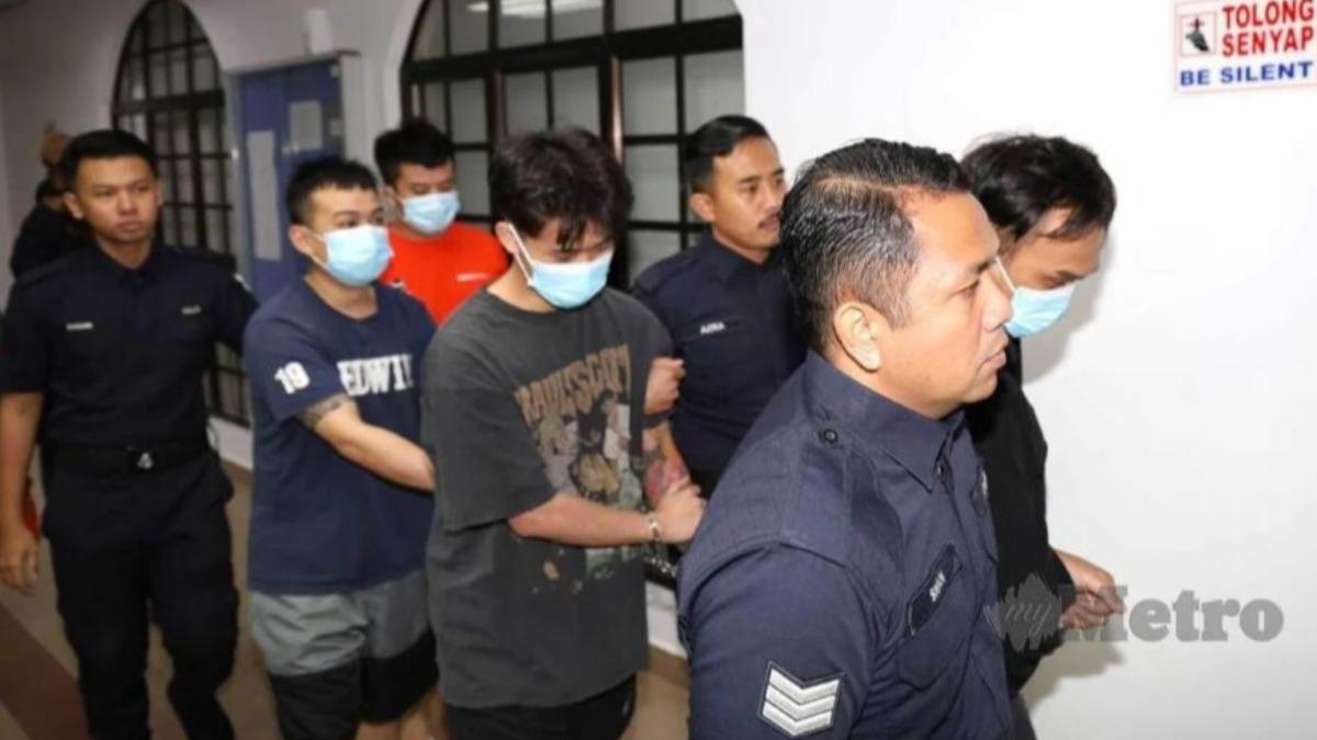 馬來西亞警方近日破獲一起國際販毒集團，逮捕7名嫌犯，包含2名台灣籍男子。（圖／翻攝自Harian Metro（大都會日報））