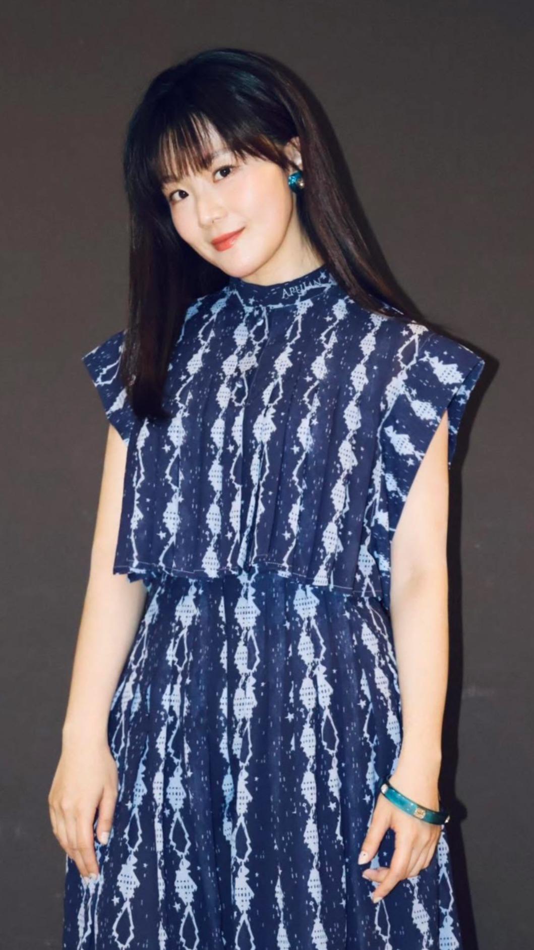 楊小黎房貸壓力重，超努力工作。（圖／翻攝自楊小黎臉書）