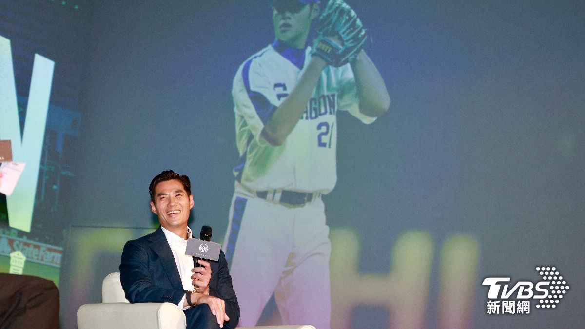 陳偉殷表示，退休後將舉辦特展和回憶錄。（圖／華子琛攝）