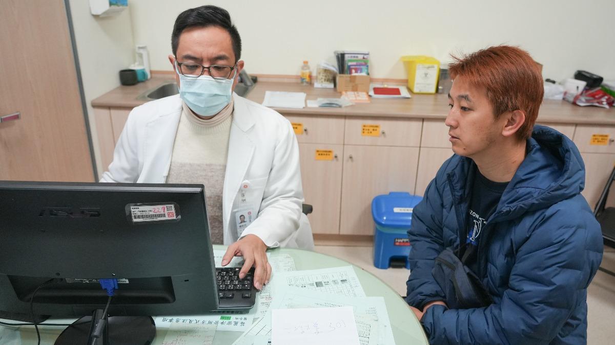 黃男長期有著慢性偏頭痛折磨。（圖／光田醫院沙鹿院區提供）