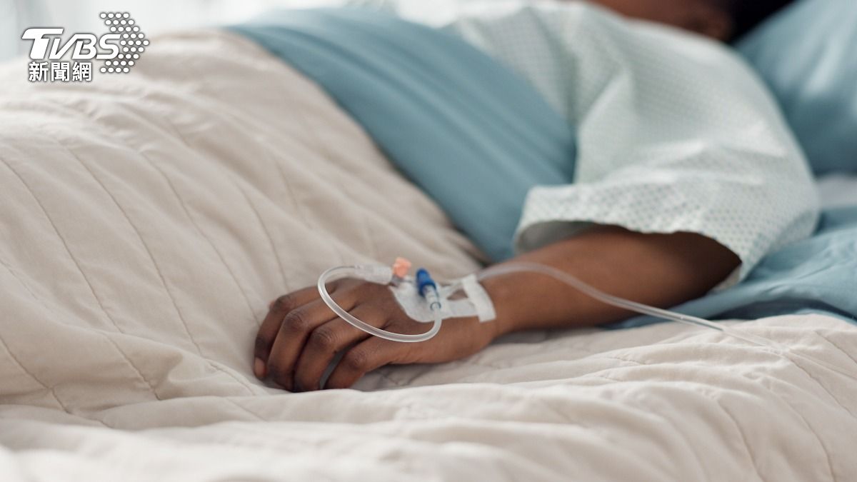 大陸一名男子驚罹癌，據他所述一家9人全都罹癌，且8人已過世。（示意圖，非當事人／shutterstock達志影像）