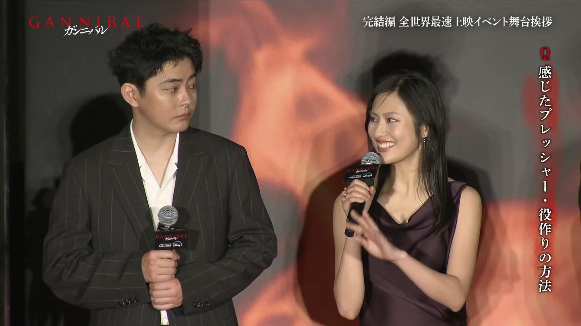 兩人在劇中有不少親密場面。（圖／翻攝自ディズニープラスYouTube）