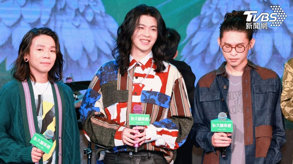 以諾（左）相當期待女兒出生，聖皓笑說要努力賺奶粉錢。（圖／趙世平攝）