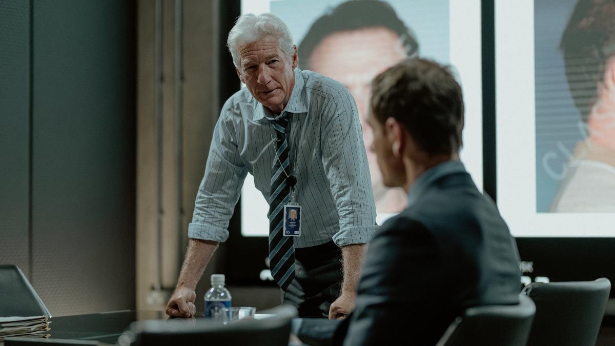 李察吉爾飾演CIA倫敦辦公室長官。（圖／CATCHPLAY+提供）