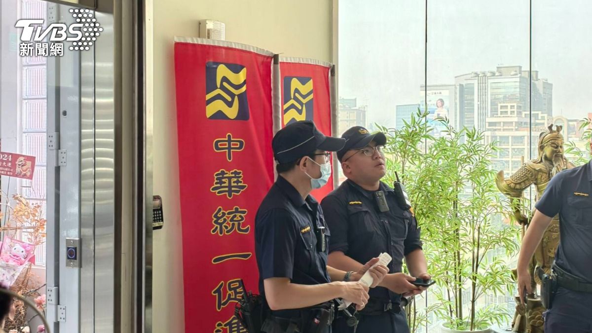 警方在統促黨外戒備。（圖／TVBS）