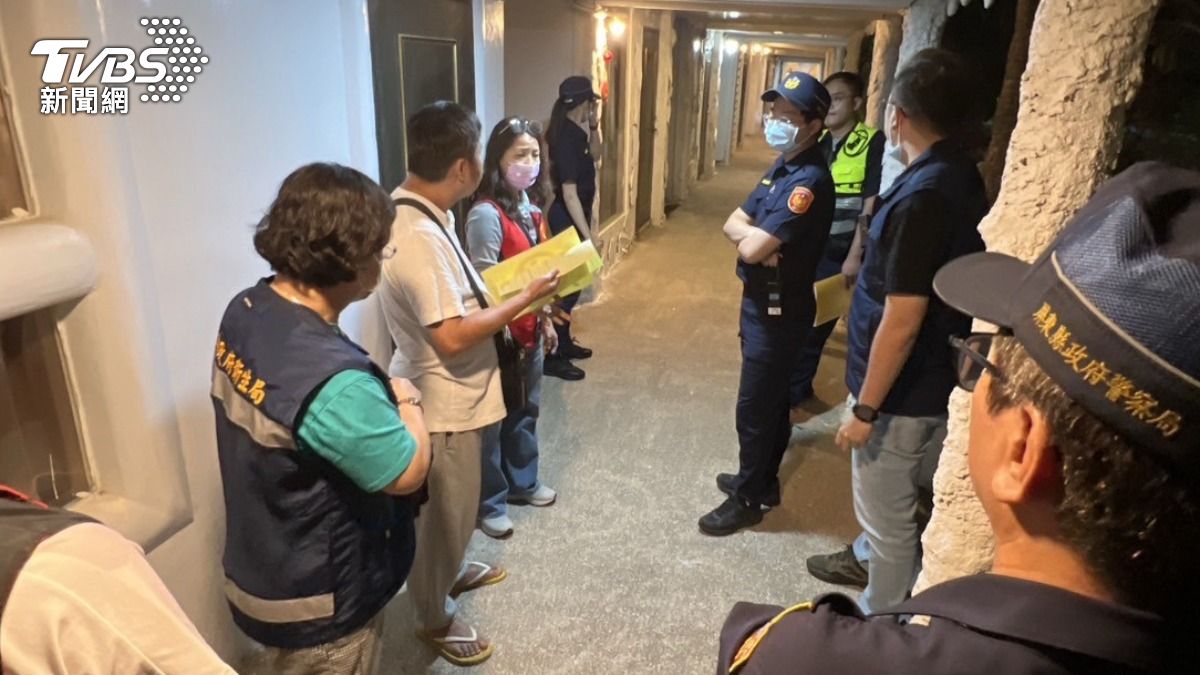 縣府各局處聯合稽查。（圖／TVBS）