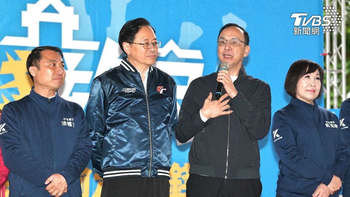 國民黨今日下午在桃園楊梅區舉行「反惡罷．護民主」還錢於民政策說明會。（圖／胡瑞麒攝）