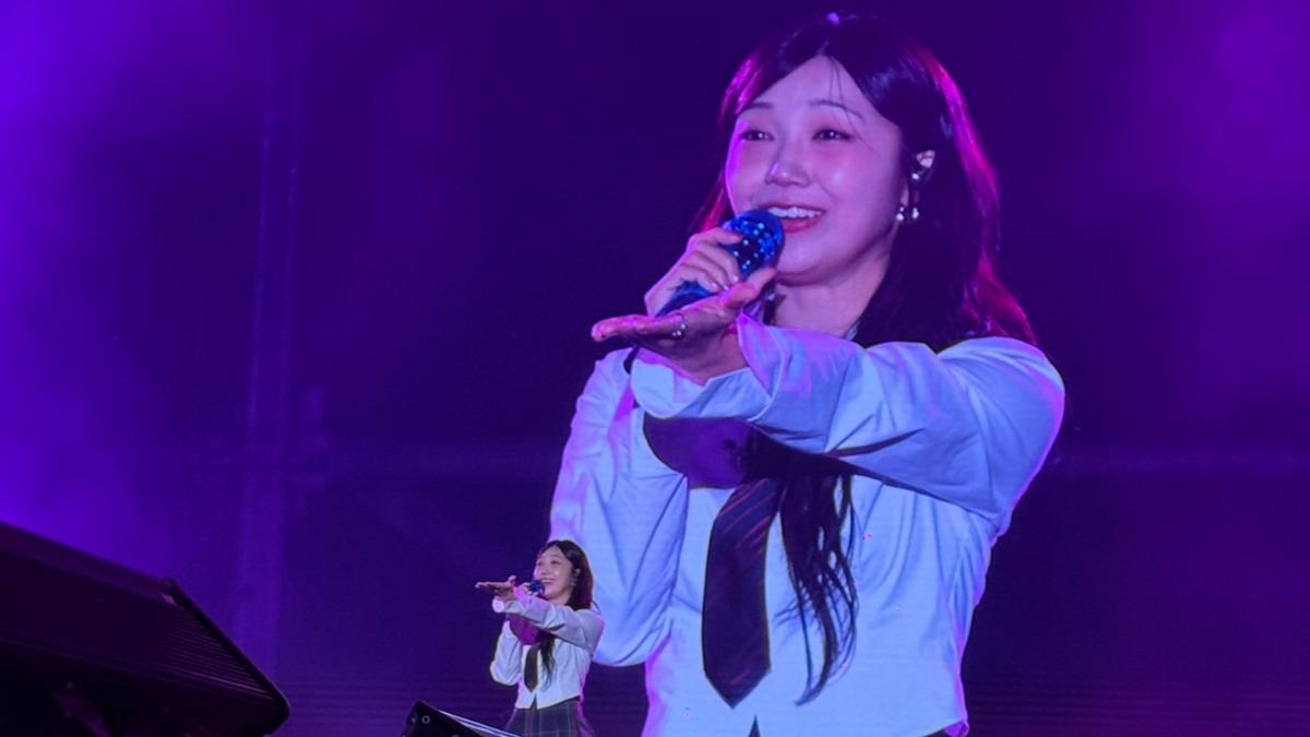 鄭恩地自爆初戀是個臉頰很紅的人。（圖／讀者提供）