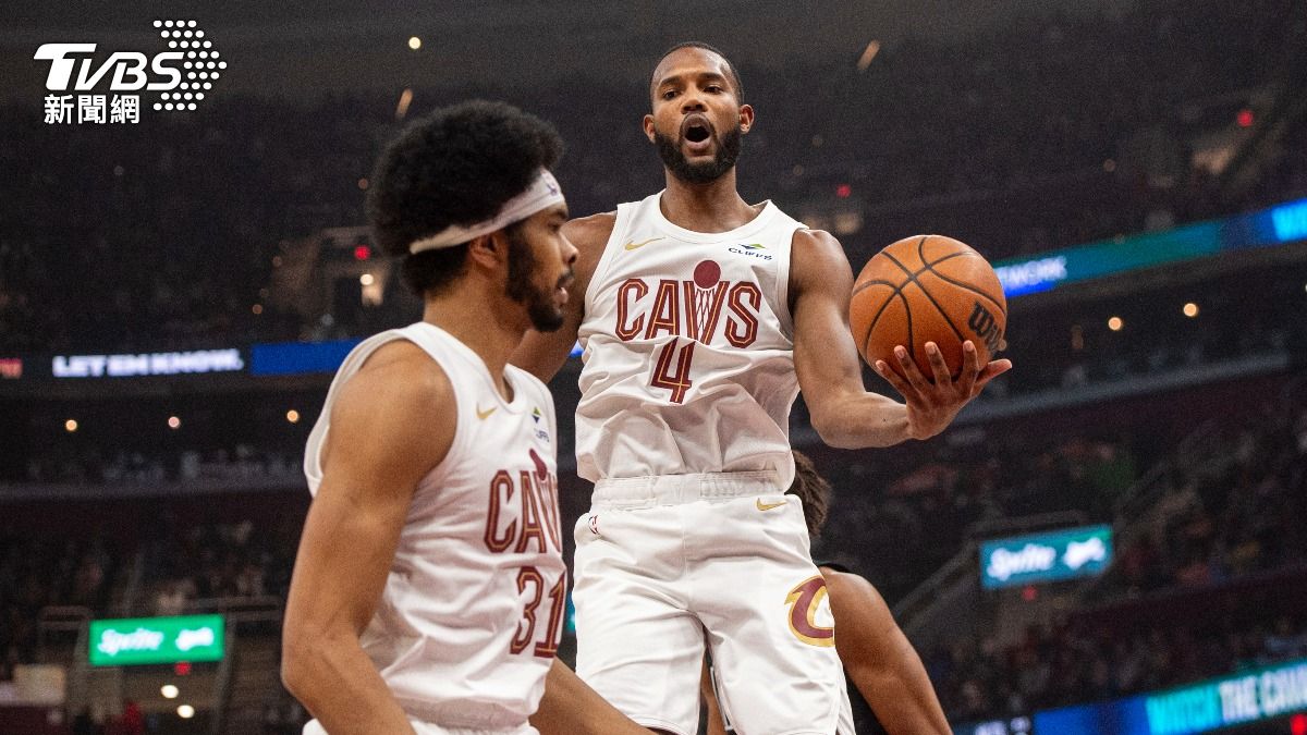 騎士雙塔表現亮眼。（圖／達志影像美聯社）