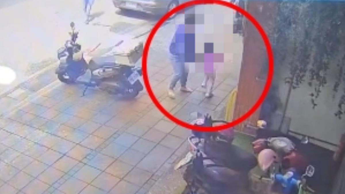 桃園區龍安街今早發生一起持刀刺傷女童案件。（圖／店家提供）