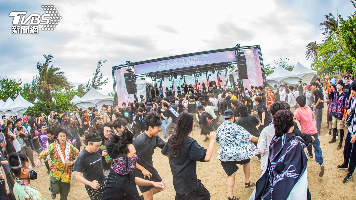 4日晚間，網路社群上瘋傳有未成年女子吃下藥的麵包遭性侵。（圖／TVBS）