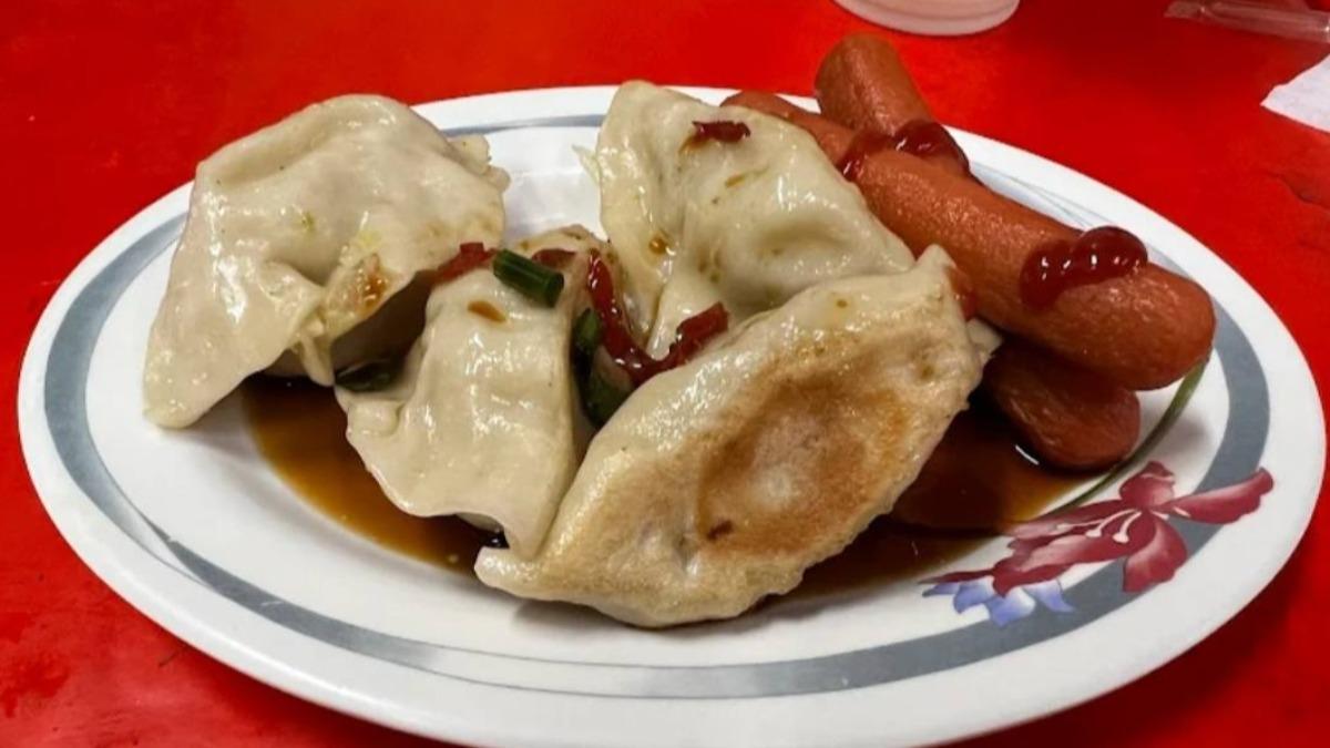 網友向店家反映竟遭回：難免的。（圖／翻攝自臉書社團「左營楠梓人」）