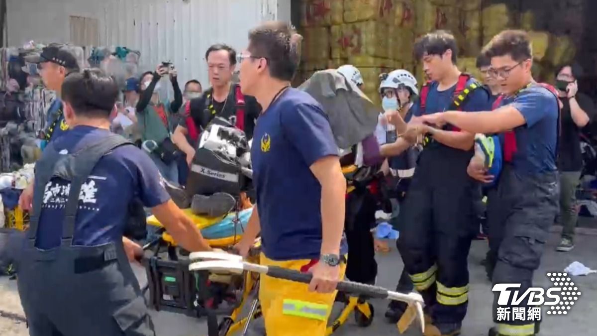 救出女員工時已經沒了呼吸心跳。（圖／TVBS）