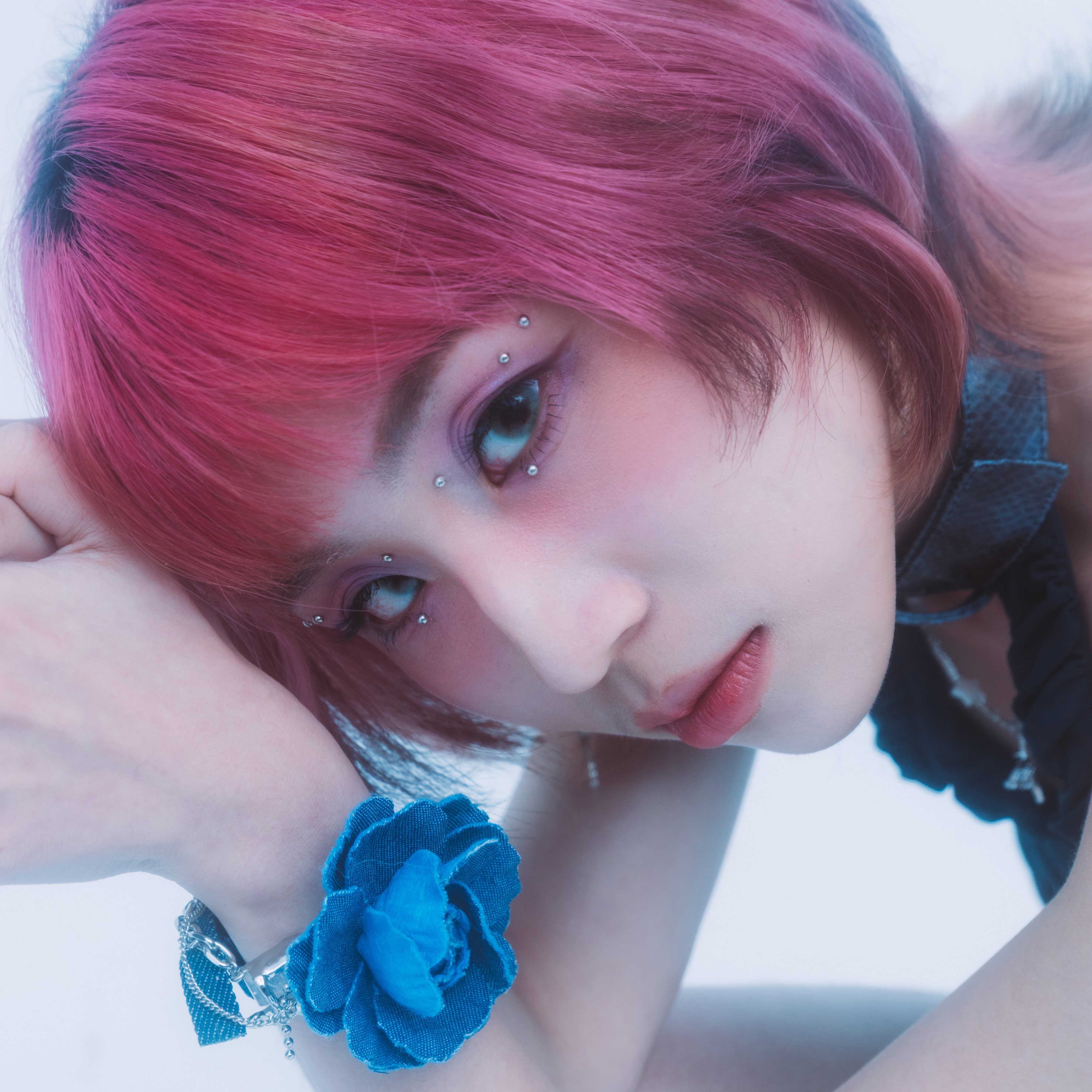 阿橘推出新歌〈送給你的寂寞〉。（圖／Shabbyboyz提供）