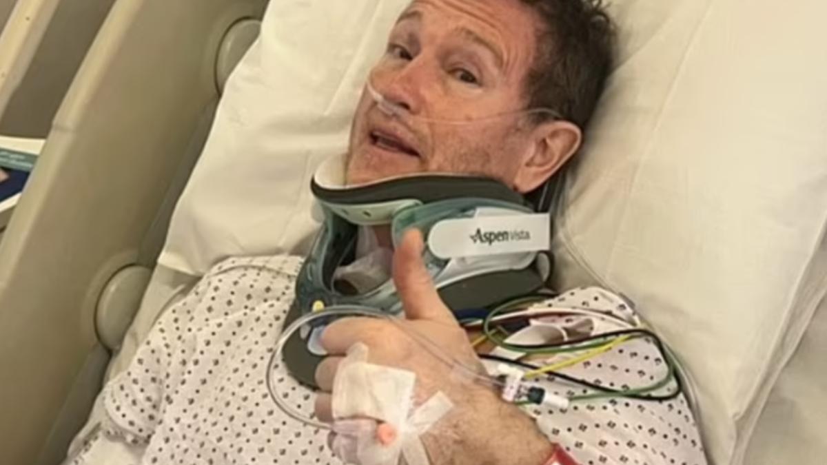 尼克莫蘭手術成功，目前已回家休養。(圖／翻攝自IG@Terry stone )