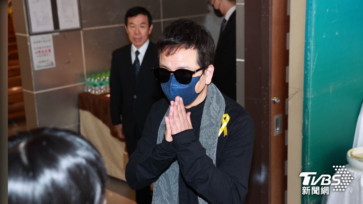 陳凱倫到場致意。（圖／黃城碩攝）