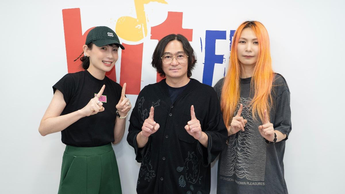 魏如萱（左）相當喜歡Tizzy Bac的新專輯。（圖／Hit Fm聯播網提供）