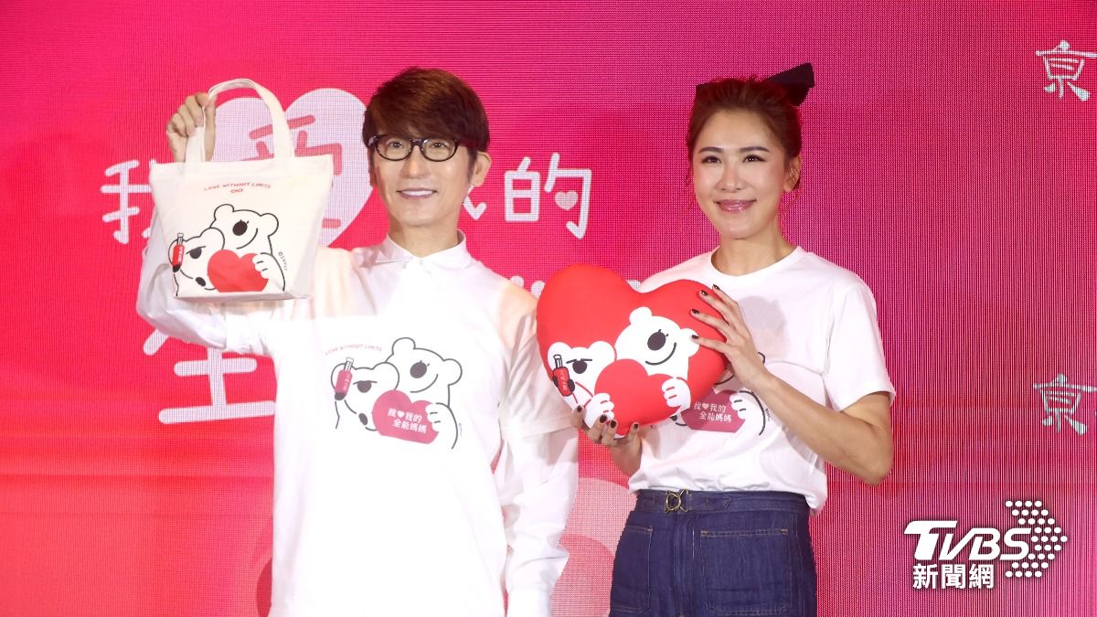小禎（右）和牛耳出席活動。（圖／黃盈容攝）