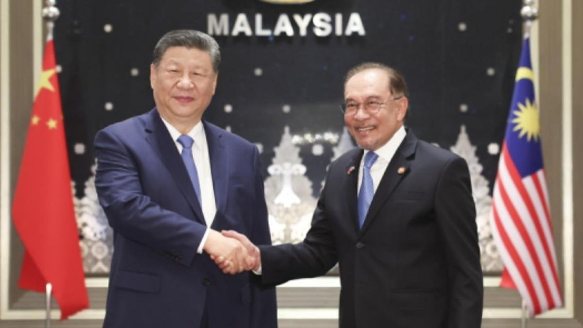 中國國家主席習近平會晤馬來西亞首相安華。（圖／翻攝自中國外交部）