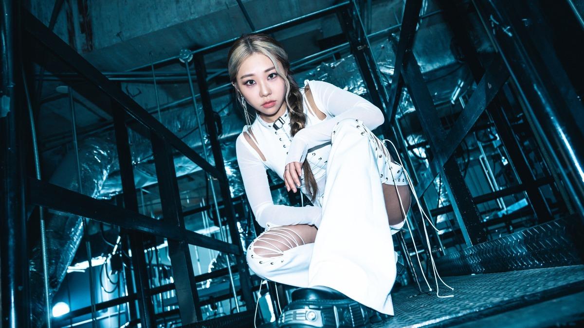 艾薇回歸唱跳。（圖／環球音樂提供）