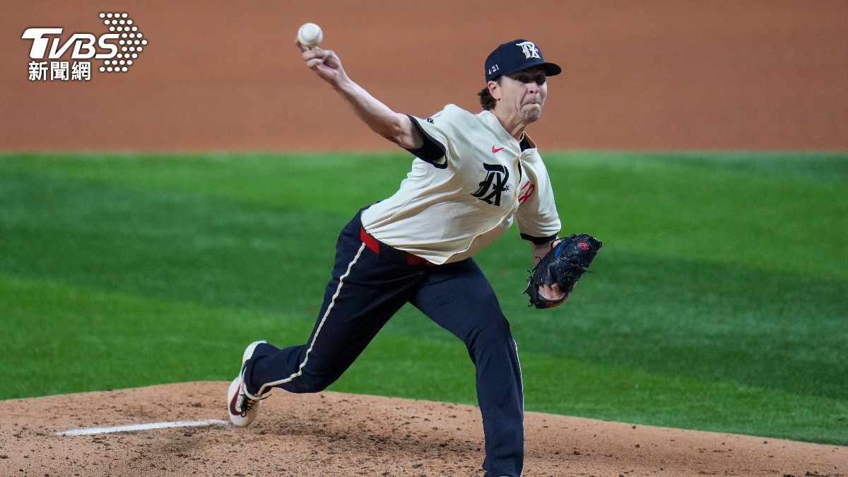 遊騎兵賽揚巨投迪格隆投完7局，繳出7K、僅失1分的好表現。可惜隊友遭到封鎖，吞下本季首敗。（圖／達志影像美聯社）